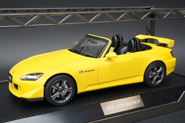 イエロー オープンカー ミニカー ホンダS2000 1/18ミニカー ワンモデル 1/18 ホンダ S2000 スパイエロー