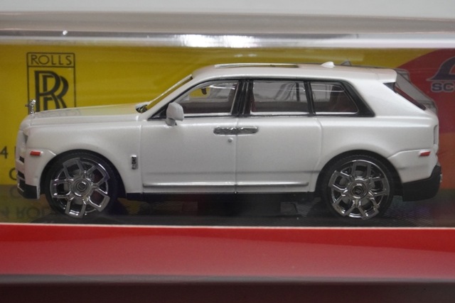 ����  SC Art 1/64 �����륹 ������ ����ʥ� Rolls-Royce Cullinan Pearl White