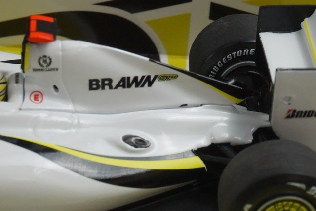 1/43 ミニチャンプス 403090092 ブラウンGP ショーカー 2009 #22 J