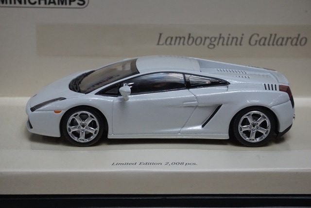 1/43 ミニチャンプス 436103500 ランボルギーニ ガヤルド 2007 Linea