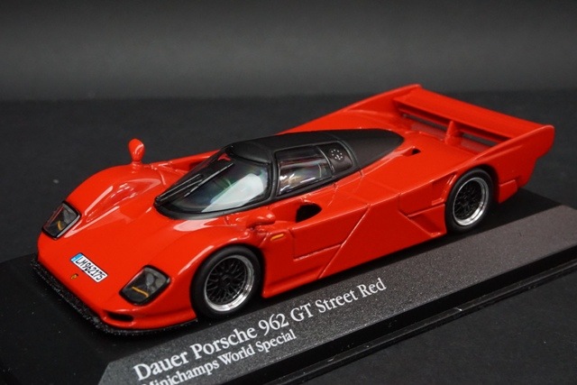 1/43 ミニチャンプス Dauer Porsche 962 GT Street Red