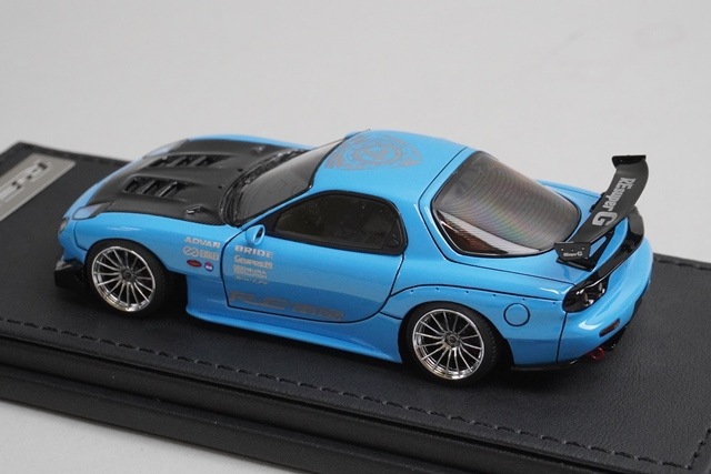 1/43 イグニッションモデル IG1341 マツダ RX-7 (FD3S) RE雨宮 ライト