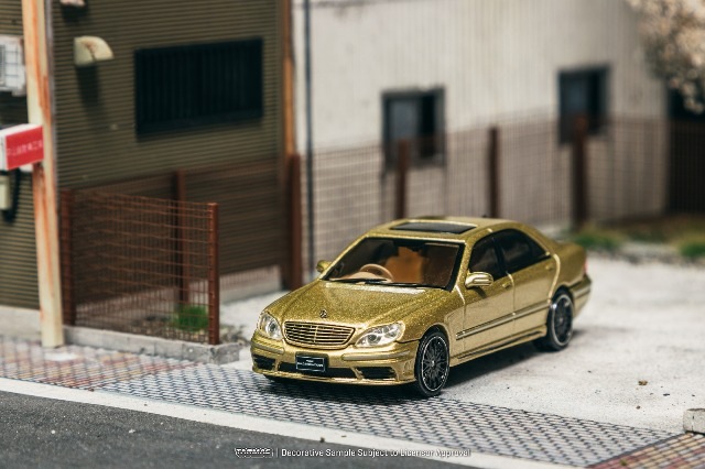 レア★SCRATCH 500 LIMITED ミニカー ゴールド 新品 T64G-072-GO Tarmac Works 1/64 メルセデス ベンツ