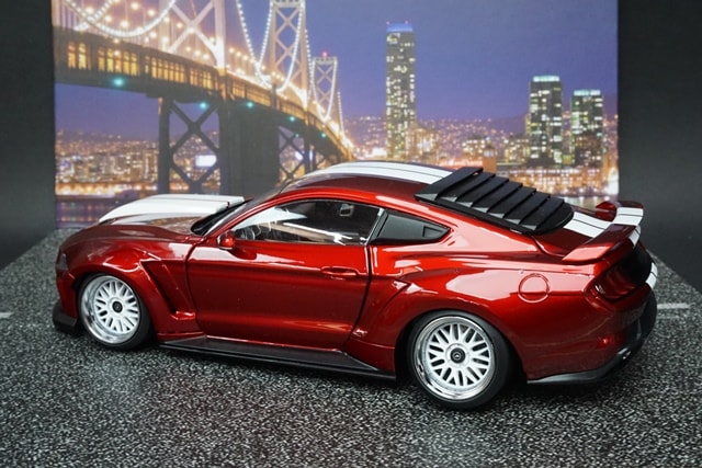 1/18 ダイキャストマスターズ 61007 フォード マスタング 2019