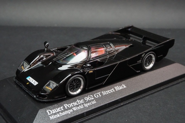 1/43 ミニチャンプス Dauer Porsche 962 GT Street Black Minichamps
