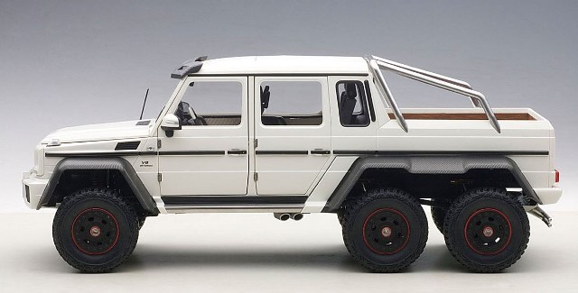 新品 76303 オートアート 1/18 メルセデス ベンツ G63 AMG 6X6