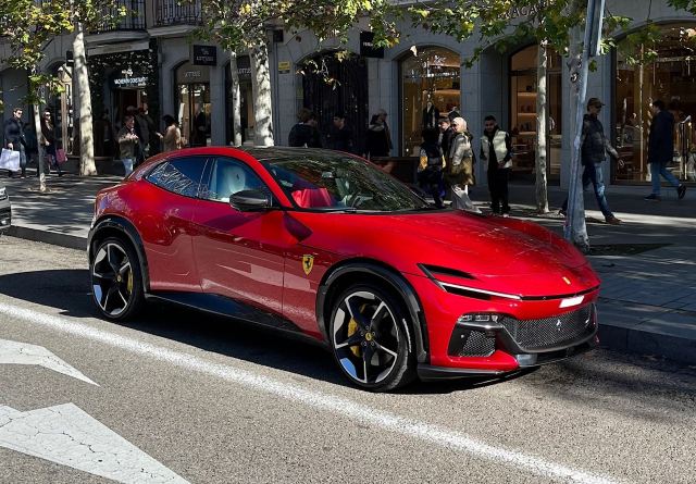 ͽ BBRC283N BBR 1/43 ե顼 Ferrari Purosangue 2023 - Panoramic Roof Diamant Forged Rims Red Corsa 