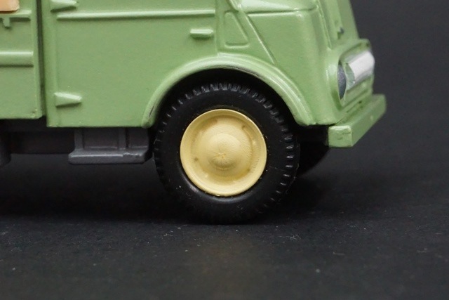 1/43 ナガノ モデルライン デュアルE・セリングモア特注 001 トヨタ