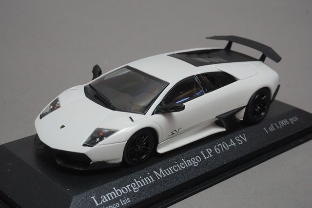 1/43 ミニチャンプス 400103941 ランボルギーニ ムルシエラゴ LP670-4