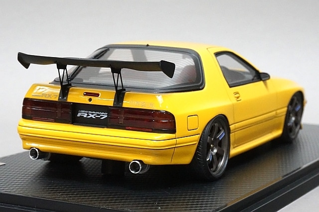 1/18 イグニッションモデル IG1027 マツダ サバンナ RX-7 (FC3S