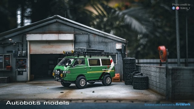 予約 Autobots Models 1/64 三菱 デリカ ワゴン Delica Star Wagon 4x4