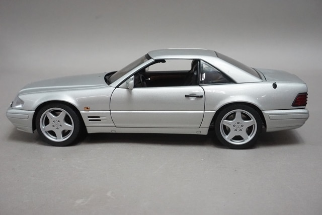 MERCEDES-BENZ 600SL BLACK by AUTOart 1:18 76232 BRAND NEW