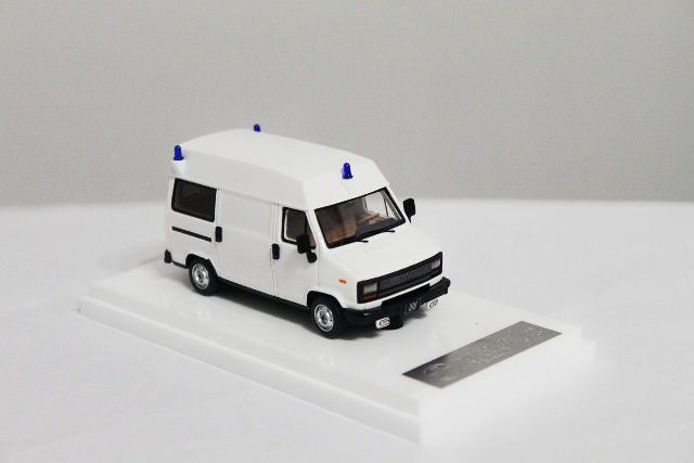 新品 THE ART OF MODEL 1/64 フィアット デュカート Fiat Ducato