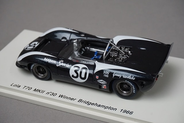 1/43 スパーク S1147 ローラ T70 MK2 ブリッジハンプトン 優勝 1966
