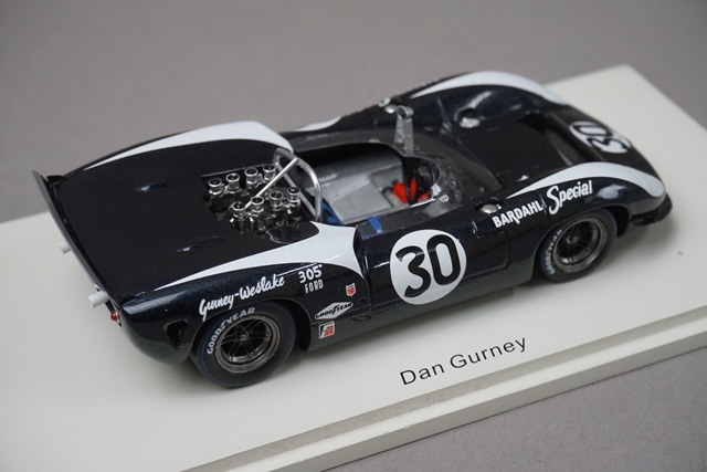 1/43 スパーク S1147 ローラ T70 MK2 ブリッジハンプトン 優勝 1966