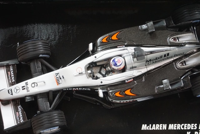 1/43 ミニチャンプス 530034306 マクラーレン メルセデス MP4-17D #6 K