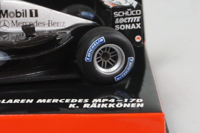 1/43 ミニチャンプス 530034306 マクラーレン メルセデス MP4-17D #6 K