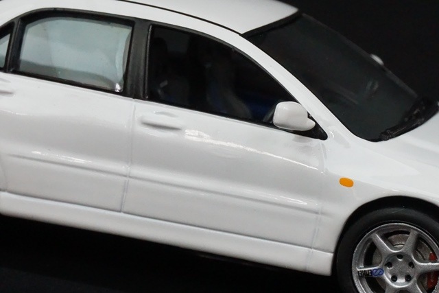 1/43 イクソ MOC024 三菱 ランサー エボリューション VIII ホワイト