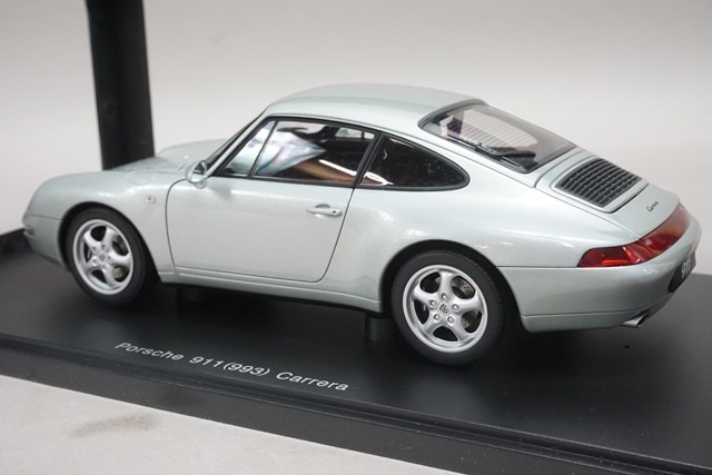 1/18 オートアート 78131 ポルシェ 993 カレラ シルバーメタリック