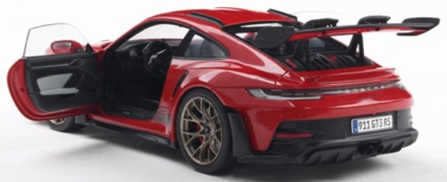 レア！ポルシェ特注 ノレブ 1/18 赤のポルシェ GT3 レア！ポルシェ特注 ノレブ 1/18 赤のポルシェ GT3