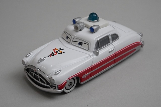 トミカ C-39 カーズ ドック・ハドソン (救急車タイプ), Boost Gear
