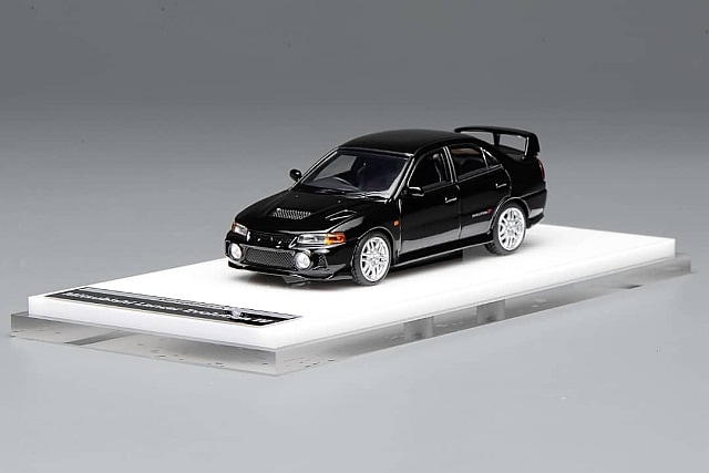 新品 M64004 モーターヘリックス 1/64 三菱 Lancer Evolution IV