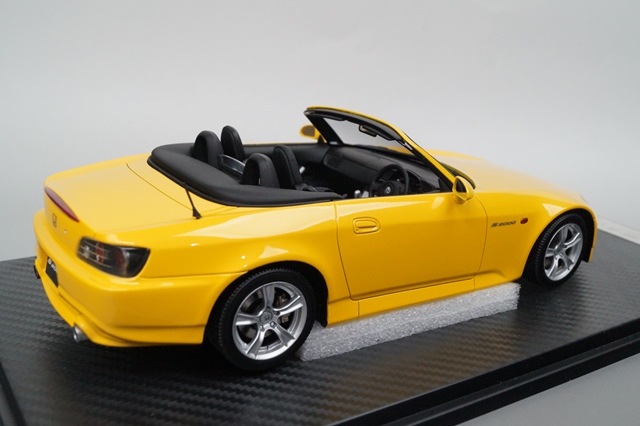 Honda S2000 Yellow 1/18  イグニッションモデル Honda S2000 Yellow 1/18 イグニッションモデル