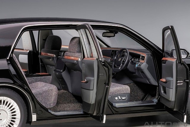 新品 78765 オートアート 1/18 トヨタ センチュリー スペシャル