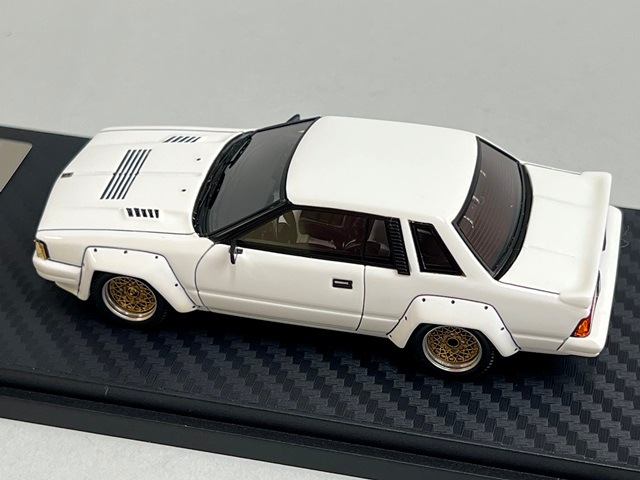 1/43 �����˥å�����ǥ� IG0107 ���� 240RS �ۥ磻��