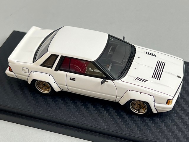 1/43 �����˥å�����ǥ� IG0107 ���� 240RS �ۥ磻��