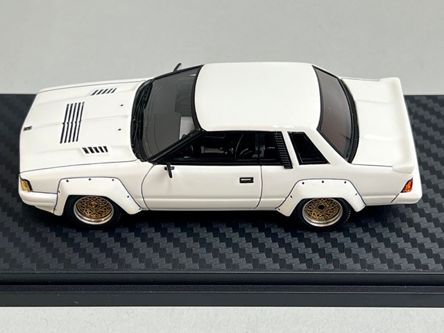1/43 �����˥å�����ǥ� IG0107 ���� 240RS �ۥ磻��
