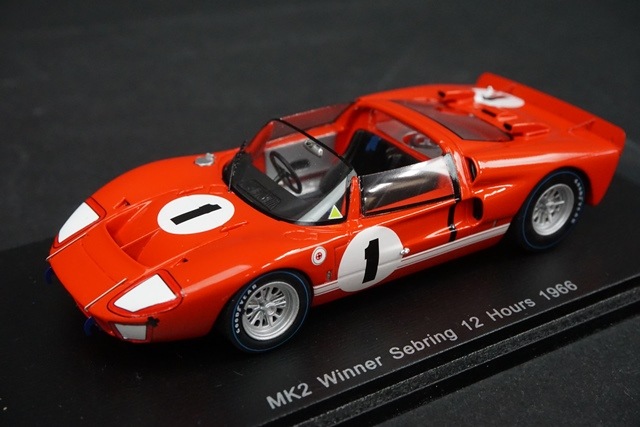 1/43 スパーク 43SE66 フォード GT Mk2 セブリング 12h 優勝 1966#1