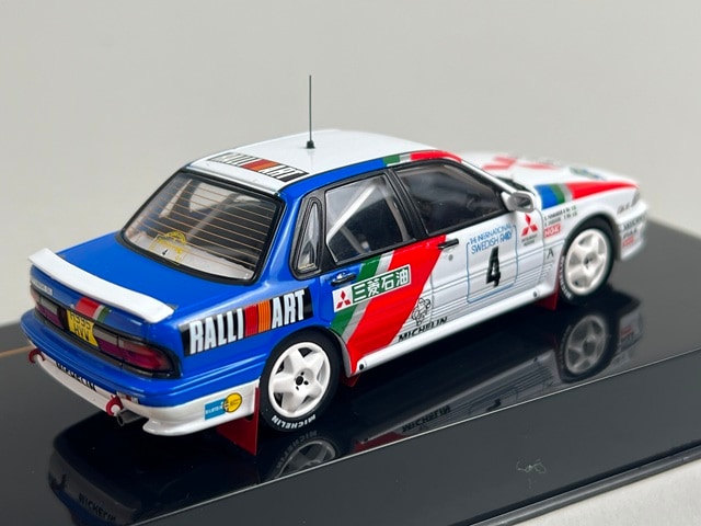 1/43 イクソ KBI030 三菱 ギャラン VR-4 Swedish スウェーデンラリー