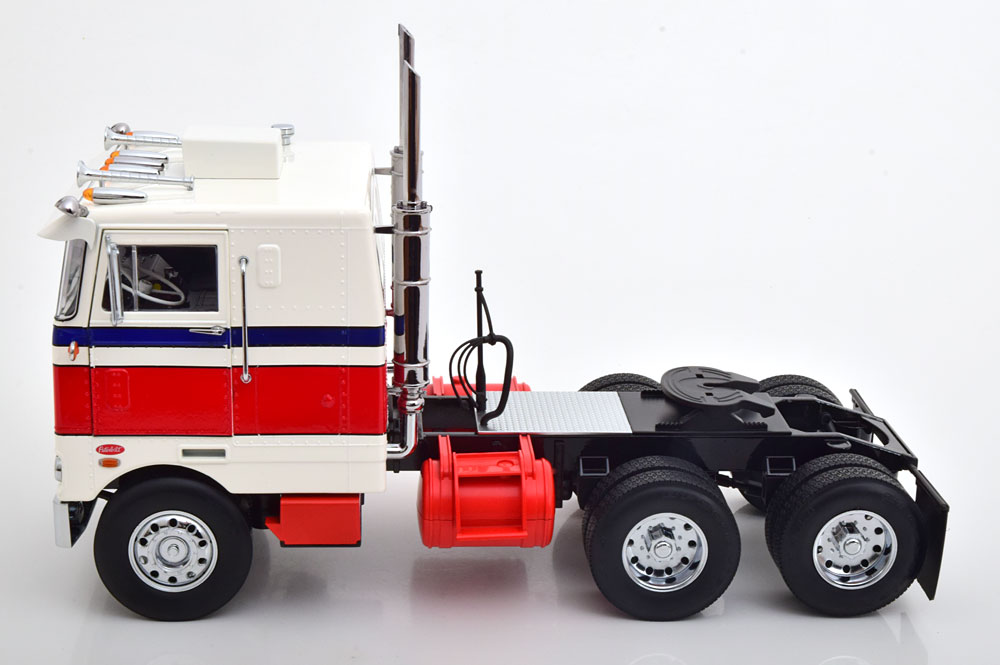 ミニカー 1/18 Peterbilt 352 Pacemaker 1977-1979 Road Kings Peterbilt 352 Pacemaker 1977-1979