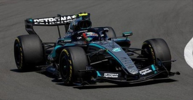 予約 18S1270 スパーク 1/18 メルセデス Mercedes AMG PETRONAS