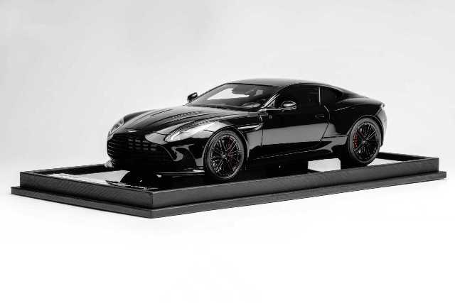 新品 MH027GB モーターヘリックス x XiaoGuang 1/18 アストン