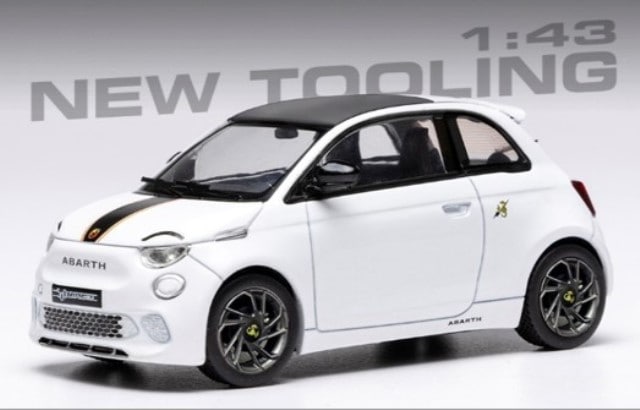 新品 MOC345 イクソ 1/43 フィアット FIAT アバルト 500e 2024