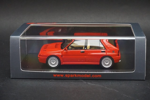 1/43 スパーク S8994 ランチア デルタ HF インテグラーレ