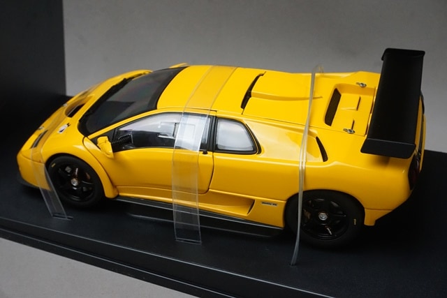 1/18 オートアート 74521 ランボルギーニ ディアブロ GTR 2001