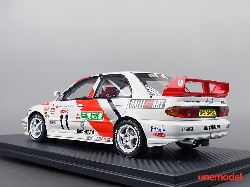 ����19B04-01 onemodel 1/18 ��ɩ EVO III Racing