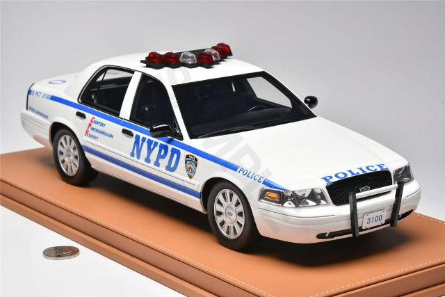 NYPD パトカー ミニカー 18/1 NYPD パトカー ミニカー 18/1 - メルカリ