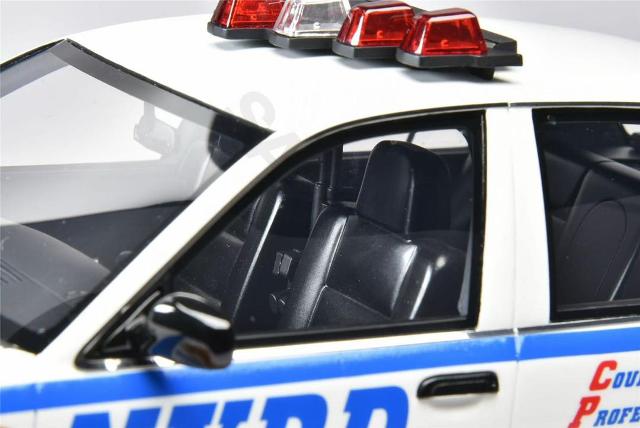 予約 Vehicle Art 1/18 フォード クラウン ビクトリア CROWN VICTORIA