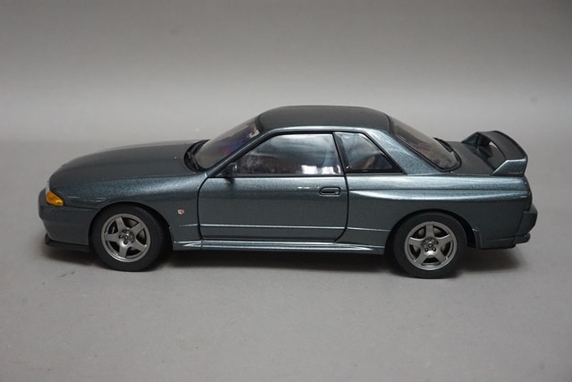 AUTO art スカイライン GT-R R32 1/18 美品 Amazon | オートアート 1/18 日産 スカイライン GT-R R32 N1