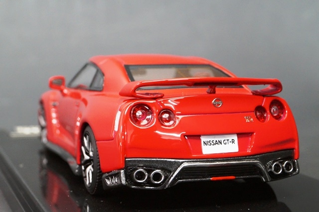 17B08-58 onemodel 1/43  GT-R 2017 Vibrant Red