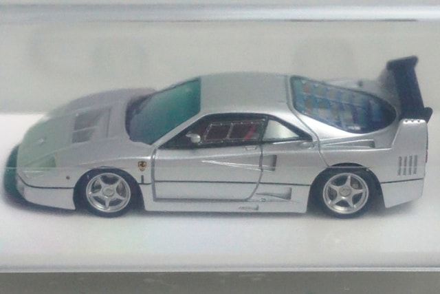 新品 M64X 1/64 フェラーリ F40 LM Competizione Argento Nurburgring