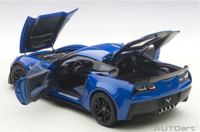 新品 71265 オートアート 1/18 シボレー コルベット （C7） Z06
