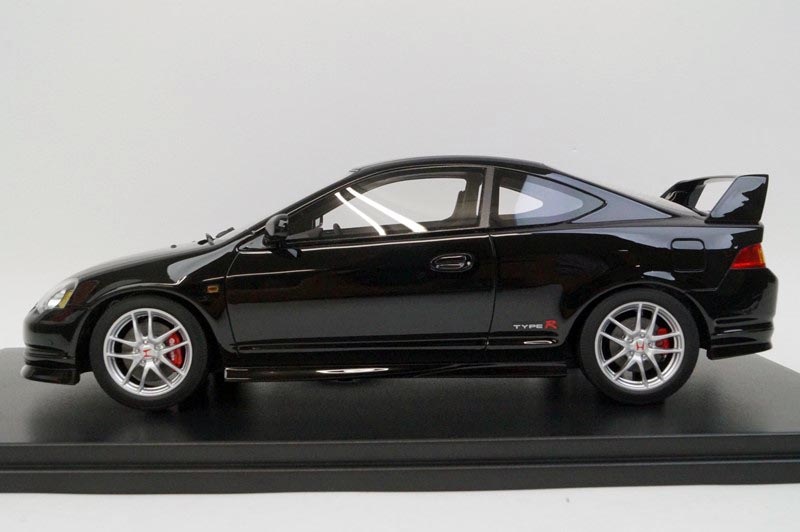 週末値下げ★超美品！onemodel インテグラDC5前期1/18 新品15C01-05 onemodel 1/18 ホンダ インテグラ・タイプR DC5 前期