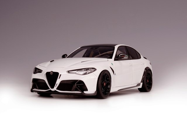 ���� M89003 MOTORHELIX 1/18 ����ե� ���ᥪ ����ꥢ GTA Bianco Trofed White