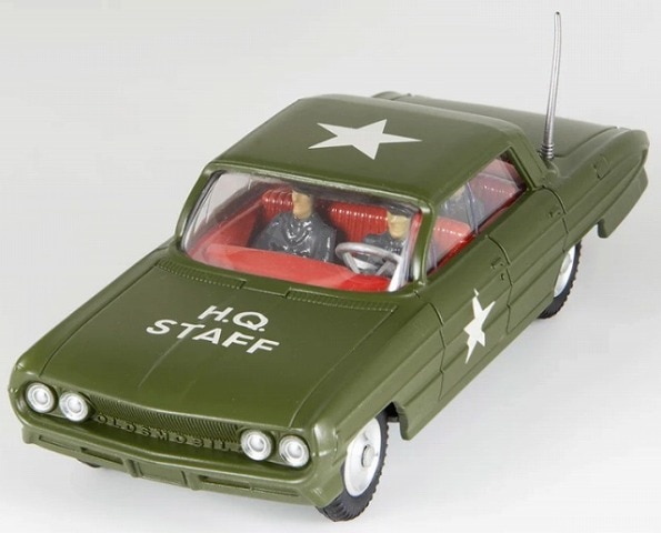 美品　DINKY TOYS ARMY STAFF CAR ミニカー 新品 CG54321030 コーギー 1/49 #358 オールズモビル 88 HQ Staff Car