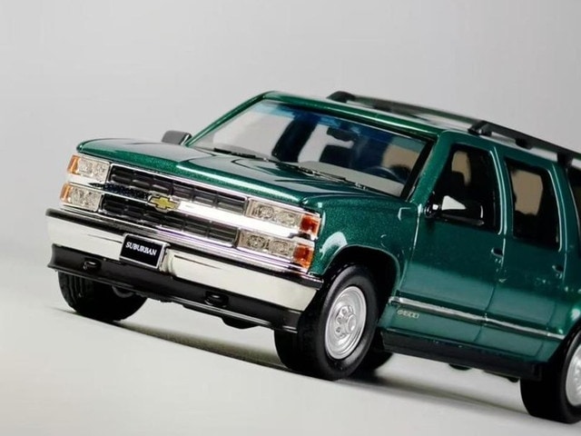 予約 Bliss 1/64 シボレー サバーバン SUV CHEVROLET SUBURBAN Island